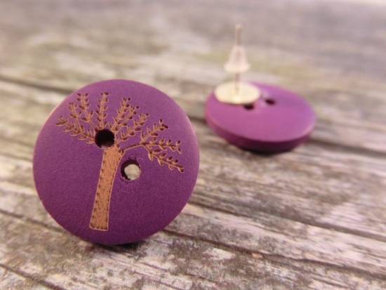 Preview: Baum Knopf Ohrstecker Holz Button wood tree lila